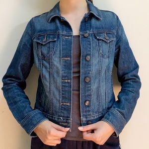 Old Navy Denim Fitted Trucker Jean Jacket Size S